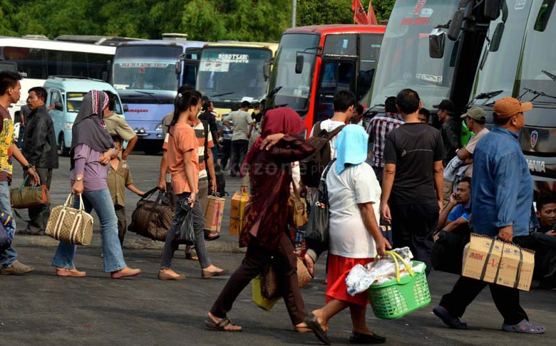 D:\2024\April 2024\1 April 2024\7\7\FOTO Ekonomi (26  Maret )\hal 7 - 2 klm (Bawah).jpg