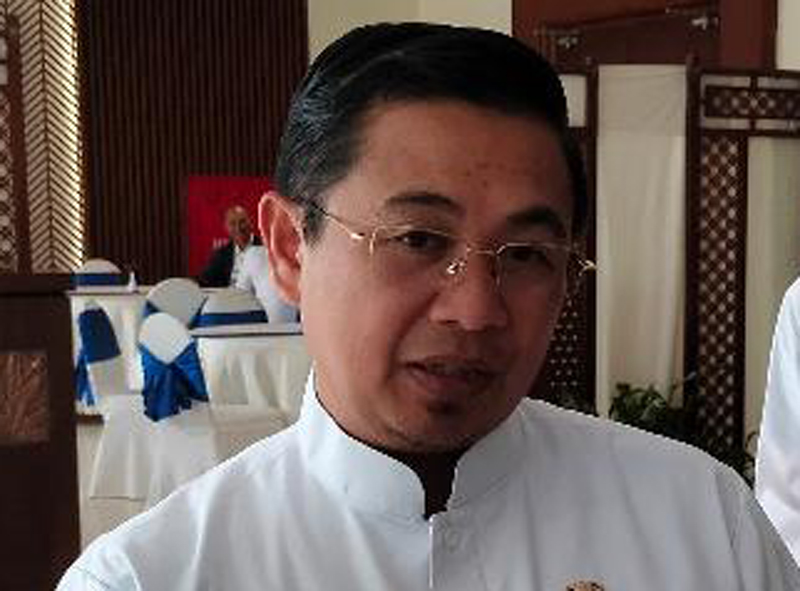 D:\2024\Maret 2024\20 Maret 2024\5\hal 5\Ibnu Sina.jpg