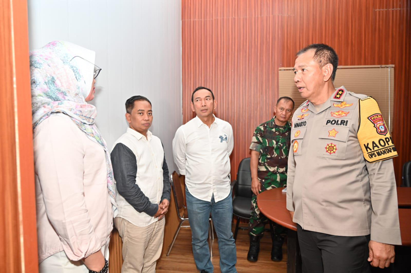 D:\2024\Maret 2024\5 Maret 2024\2\22\New Folder\Kapolda Sambangi Kantor KPU Provinsi.jpg