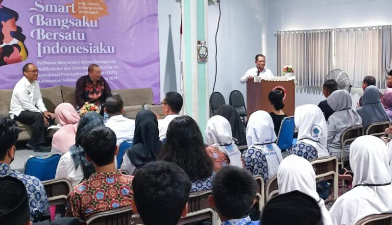 D:\2024\Mai 2024\18 Mei 2024\5\hal 5\hal 5\Kegiatan Smart Indonesia Bersatu Bangsaku,.jpg