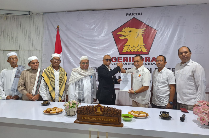D:\2024\Mai 2024\20 Mei 2024\2\2\Zairullah Resmi Daftar ke Tiga Parpol.jpg