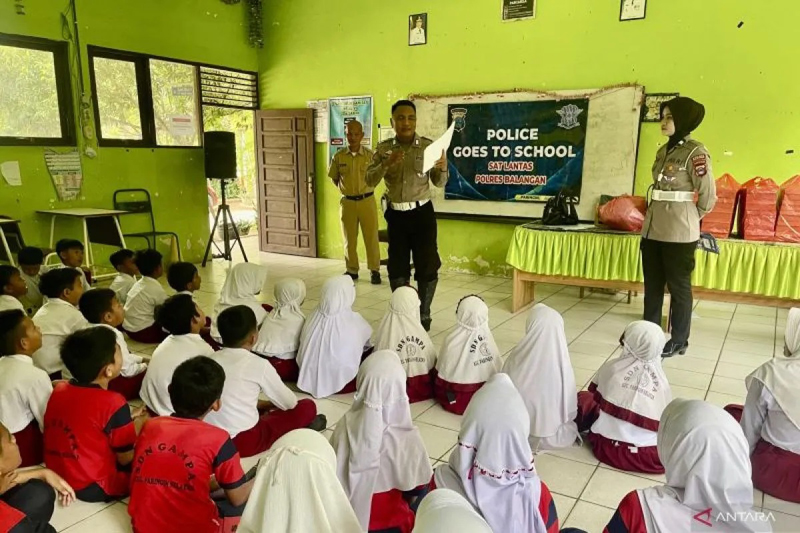 D:\2024\Mai 2024\29 Mei 2024\2\2\New Folder\Pelajar di Edukasi Keamanan Berlalu Lintas.jpg