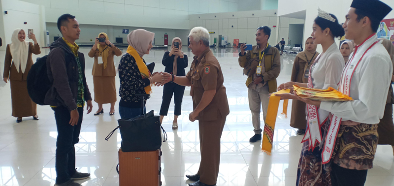 D:\2024\Juni 2024\11 Juni 2024\5\hal 5\PLH Kepala Dinas Pariwisata Kalsela.JPG