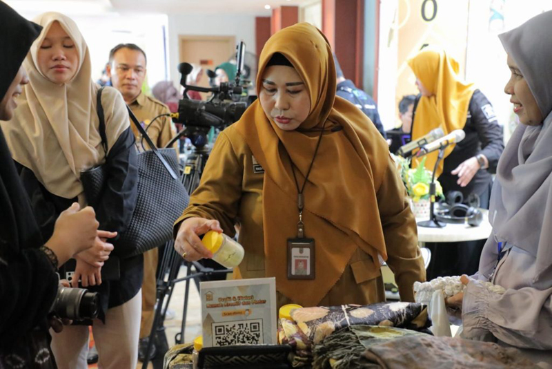 D:\2024\Juni 2024\13 Juni 2024\6\berita dan foto kontrak pemprov kalsel untuk halaman 6, terbit Kamis tanggal 13 Juni 2024\2.jpg
