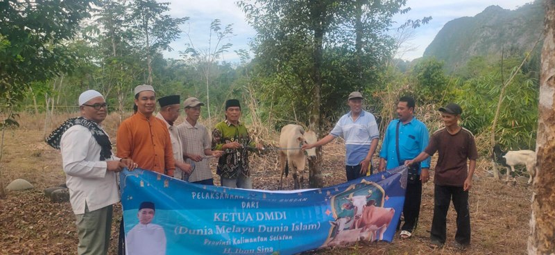 D:\2024\Juni 2024\20 Juni 2024\2\2\New Folder\DMDI Bantu Hewan Kurban Bagi Warga Mualaf.jpg