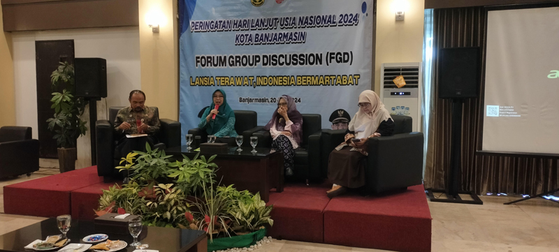 D:\2024\Juni 2024\21 Juni 2024\5\HAL 5\Kadis sosial Banjarmasin Dolly Syahbana dan dr Siti Wasilah.jpg