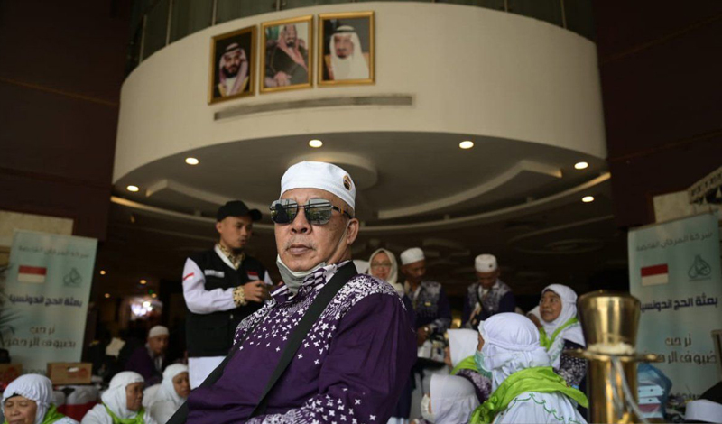 D:\2024\Juni 2024\24 Juni 2024\5\HAL 5\hal 5\Jamaah haji Kloter 1 Embarkasi Banjarmasin saat bersiap untuk pulang.jpg