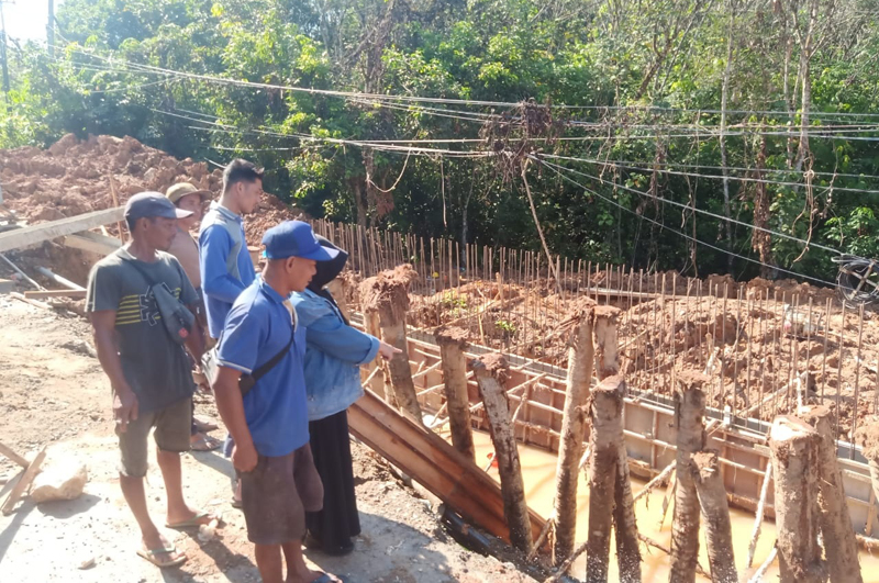 D:\2024\Agustus 2024\1 Agustus 2024\2\202222\Legislator Balangan Tinjau Sejumlah Proyek.jpg