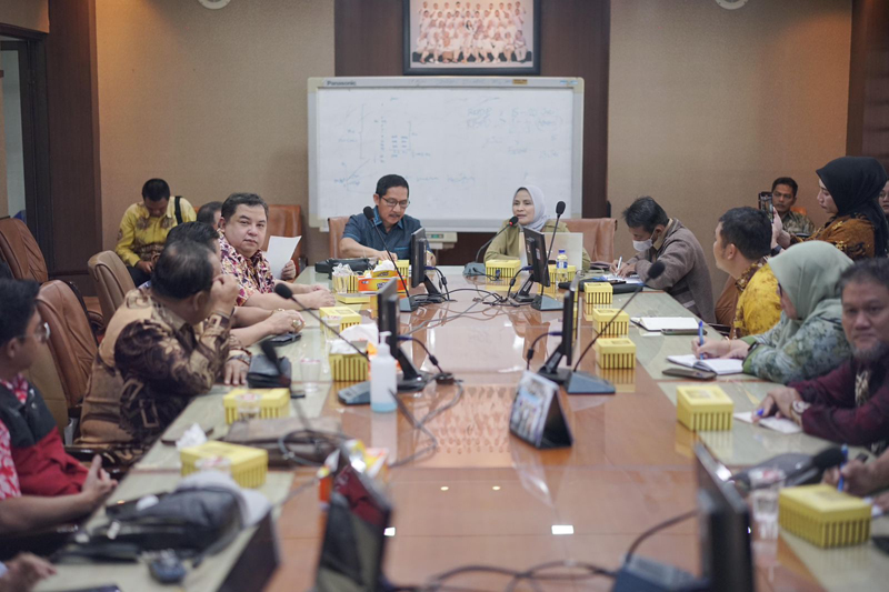 D:\2024\Juli 2024\10 Juli 2024\2\Pansus III Godok Pembahas RPJPD 2025-2045.jpg