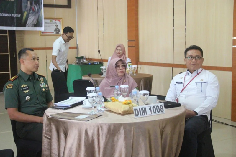 D:\2024\Juli 2024\11 Juli 2024\2\2\Kodim Tabalong Bangun Jalan Penghubung.jpg
