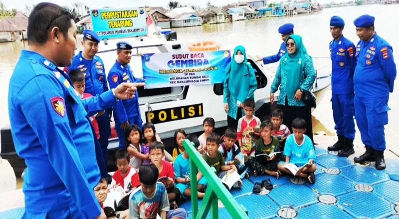 D:\2024\Juli 2024\20 Juli 2024\2\2\New Folder\Polairud Edukasi Anak Pesisir.jpg
