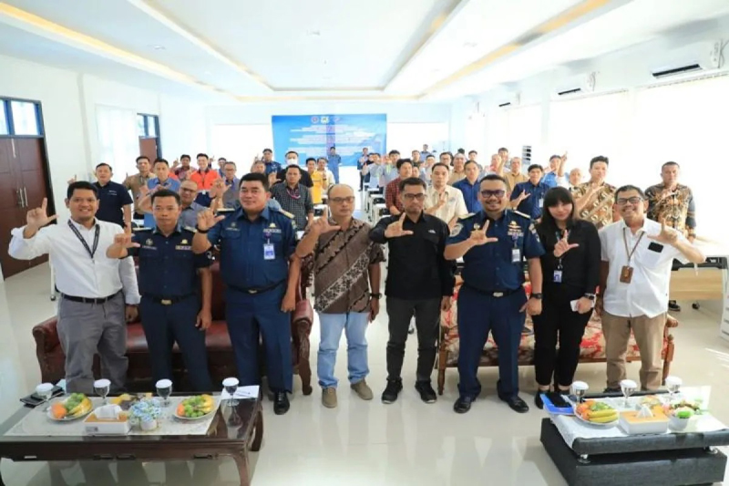 D:\2024\Juli 2024\29 Juli 2024\2\222\Masyarakat Diajak Lindungi Lingkungan Maritim.jpg