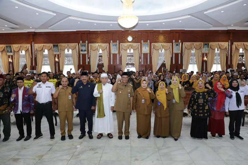 D:\2024\Juli 2024\31 Juli 2024\5\New Folder\hal 5\paman dan acil odah.jpg