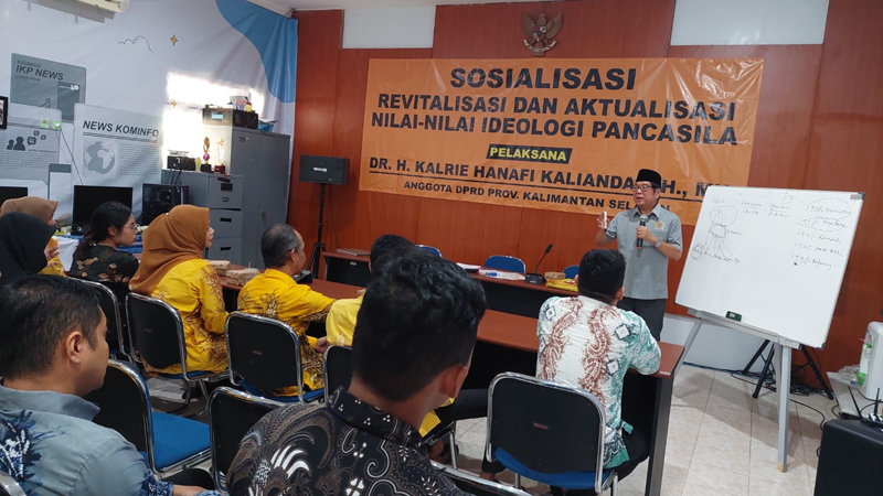 D:\2024\Juli 2024\5 Juni 2024\2\Pancasila Sebagai Pandangan Hidup Bangsa.jpg