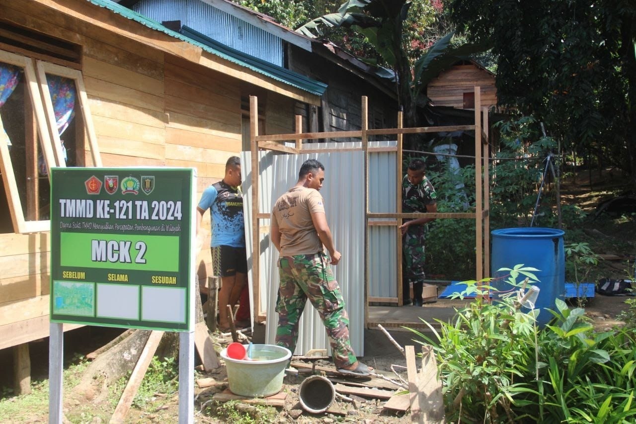 D:\2024\Agustus 2024\13 Agustus 2024\2\Pembangunan Tiga Unit MCK Hampir Selesai.jpg