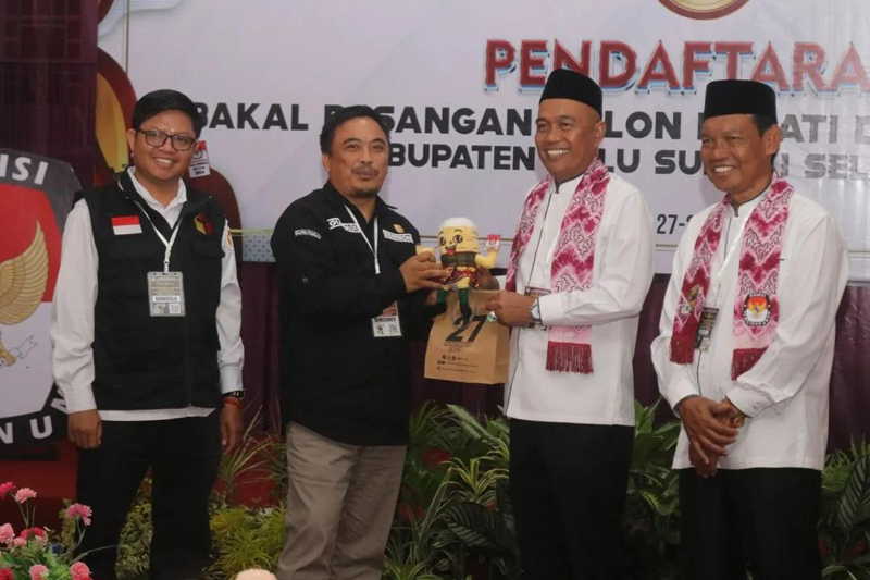 D:\2024\Agustus 2024\29 Agustus 2024\2\2\New Folder\Berkas Pendaftaran Udin Ansyar-Suriani Lengkap.jpg