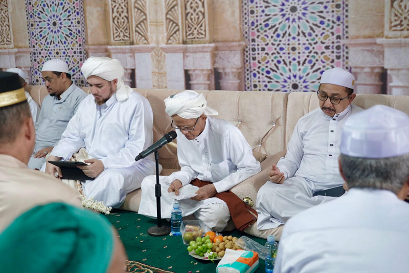 D:\2024\September 2024\12 September 2024\5\hal 5\Wakil Bupati Banjar Habib Idrus Al Habsyie (kanan) bersama KH Muadz Hamid.jpg