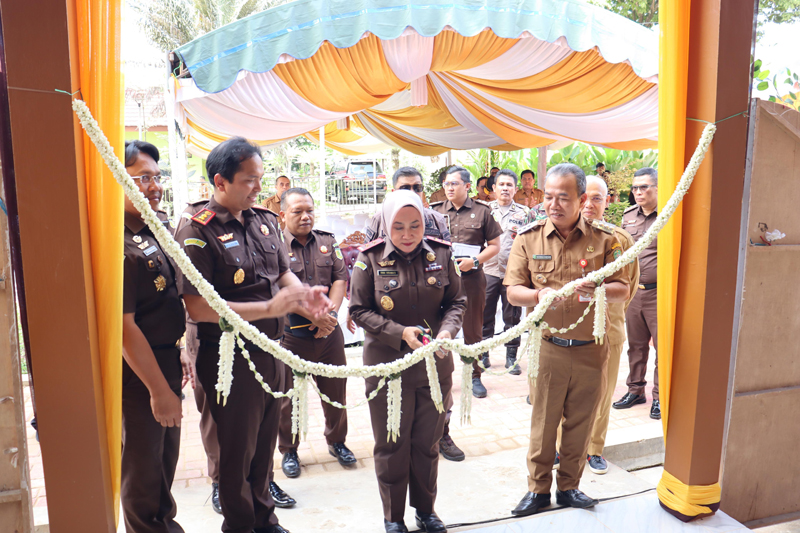 D:\2024\Desember 2024\31 Desember 2024\2\2\New Folder\Kajati Resmikan Rumah Balai Rehabilitasi Adhyaksa Bastari.jpg