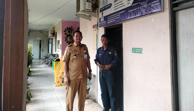 D:\2025\Januari 2025\15 Januari 2025\5\Camat Ibnu Sabil menyediakan satu ruang khusus untuk layanan PELUK.jpg