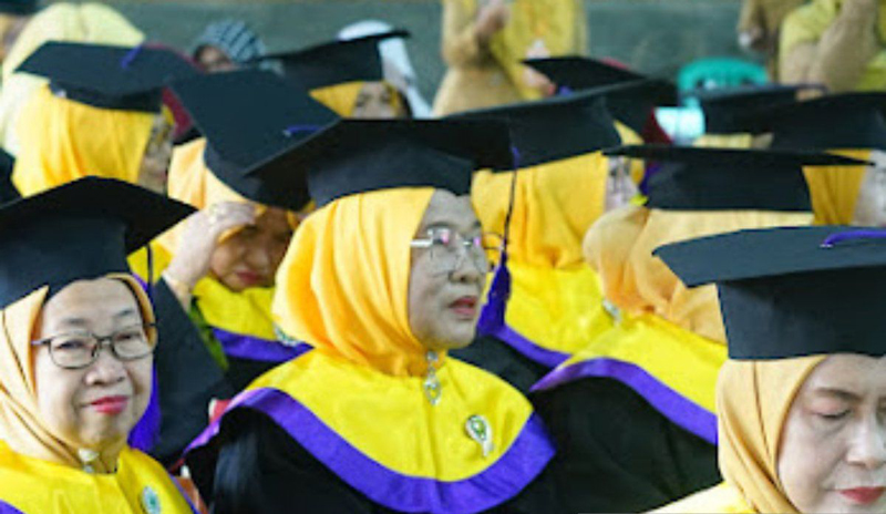 D:\2025\Januari 2025\15 Januari 2025\5\Para siswa dari Sekolah Lansia Tangguh di Sekolah Aisyiyah Husnul Khotimah.jpg