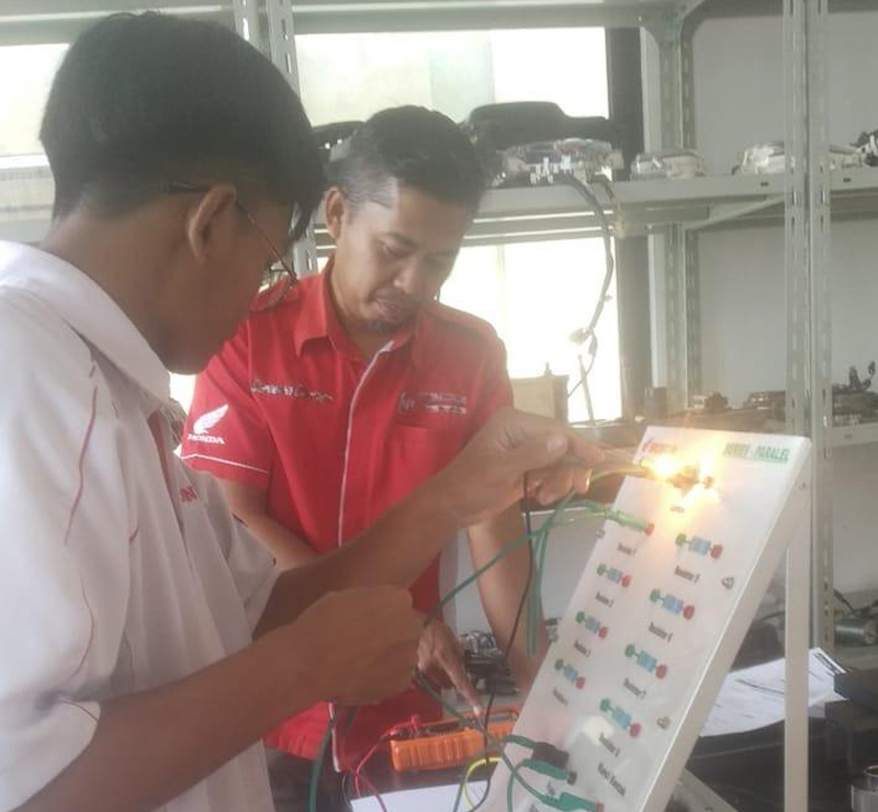 D:\2025\Januari 2025\15 Januari 2025\5\Siswa ikuti pembekalan untuk para peserta.JPG