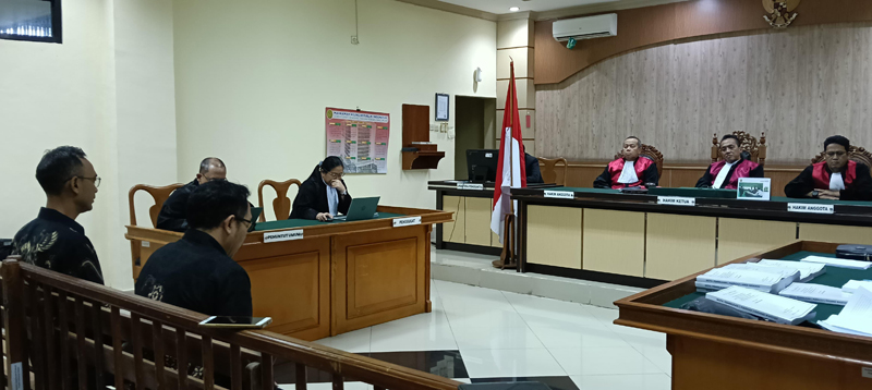 D:\2025\Februari 2025\21 Februari 2025\2\2\New Folder\Dua Kontraktor Minta di Bebaskan dari Tuntutan.jpg