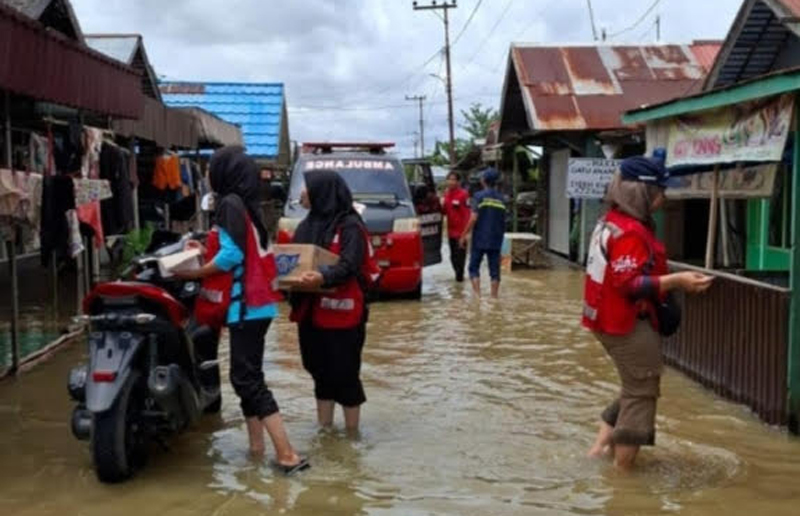 D:\2025\Februari 2025\4 Februari 2025\5\Hal 5\Tim Satgana PMI Kabupaten Banjar bersama Tim Krisis Kesehatan.jpg