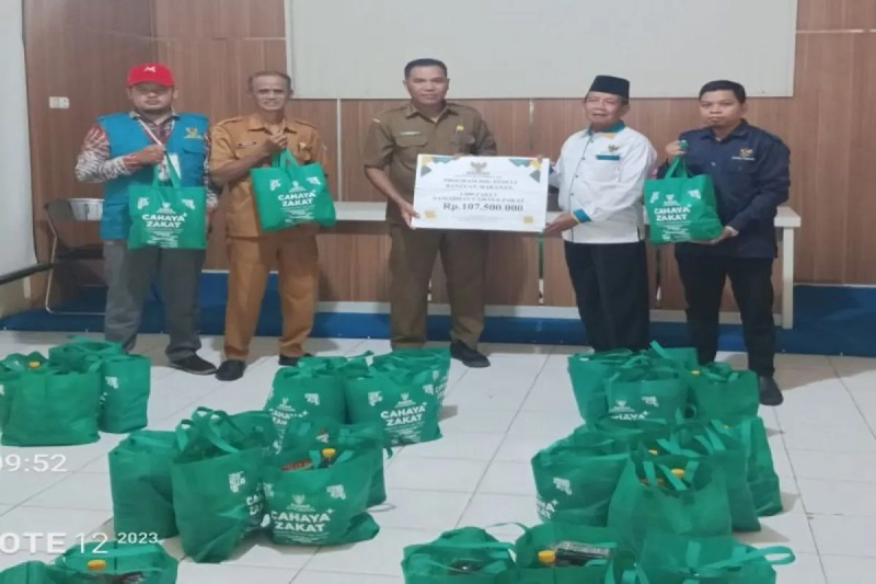 D:\2025\Maret 2025\18 maret 2025\2\2\BAZNAS HSU Salurkan Paket Ramadhan.jpg