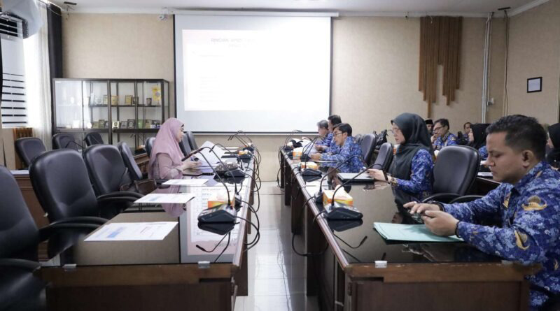 D:\2025\Maret 2025\19 Maret 2025\2\Komisi IV Gelar Raker Bahas Efisiensi Anggaran.jpg