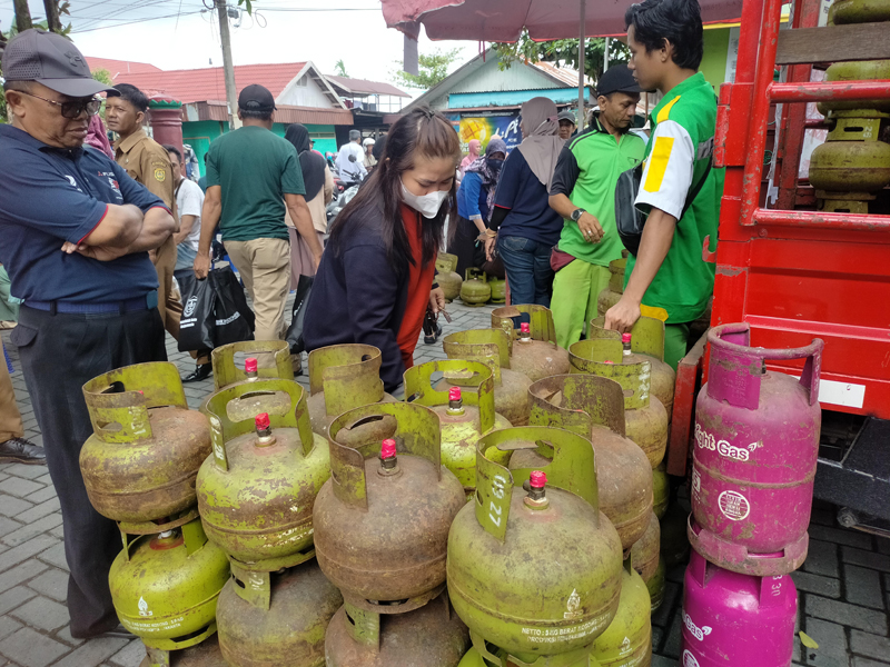 D:\2025\Maret 2025\19 Maret 2025\5\hal 5\Gas LPG dijual pada bazar kecamatan Banjarmasin Timur.jpg