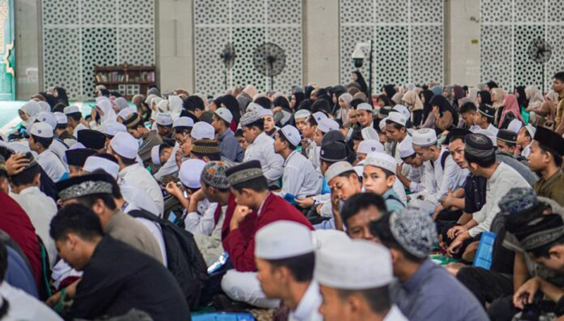 D:\2025\Maret 2025\20 Maret 2025\5\hal 5\Ratusan pelajar di banjarbaru.jpg