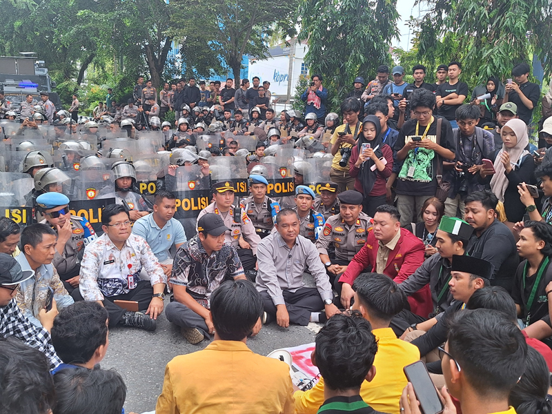 D:\2025\Maret 2025\24 Maret 2025\2\BERITA DAN FOTO UNTUK HALAMAN 2, TERBIT SENIN TANGGAL 24 MARET  2025\2.jpg