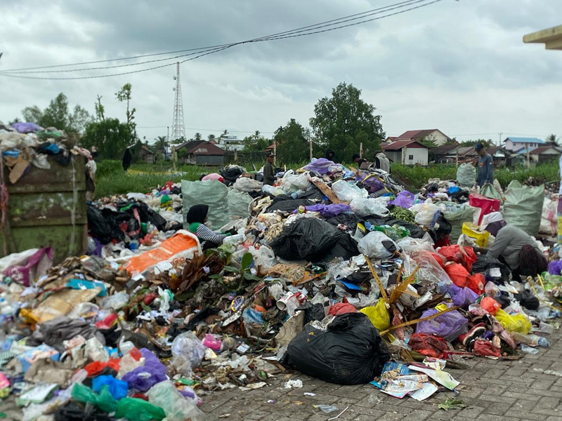 D:\2025\Maret 2025\25 Maret 2025\5\hal 5\Kawasan Sungai Gampa jadi pusat pemilihan sampah Banjarmasin.jpg