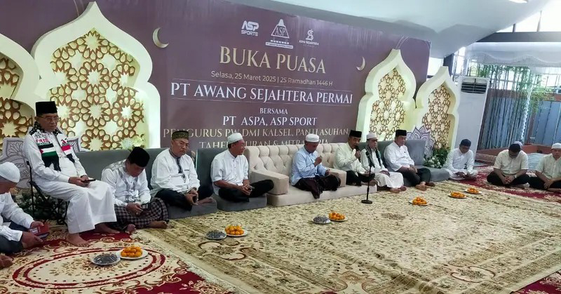 D:\2025\Maret 2025\27 Maret 2025\2\2\Awang Sejahtera Buka Puasa Bersama Pengurus DMI.jpg