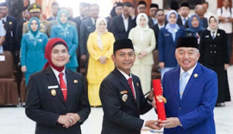 D:\2025\Maret 2025\7 Maret 2025\5\hal 5\Wali Kota Banjarmasin H Muhammad Yamin didampingi Wakilnya Hj Ananda.jpg