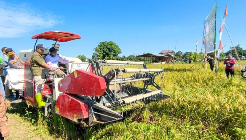 D:\2025\April 2025\9 April 2025\2\HST Peringkat Pertama Produksi Padi.jpg