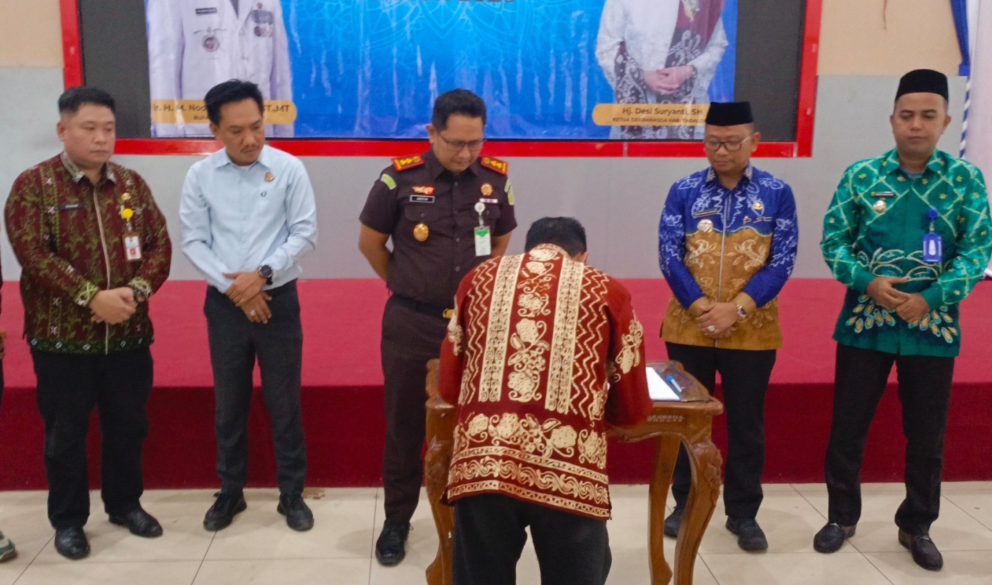 D:\2025\Mei 2025\15 Mei 2025\2\2\Kejari Tabalong MoU Teken dengan Pemdes.jpg