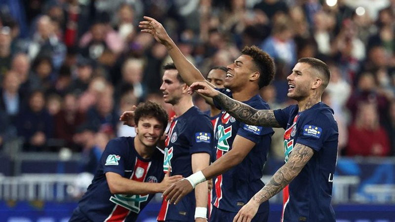 D:\2025\Mei 2025\26 Mei 2025\9\Olahraga Senin\PSG.jpg