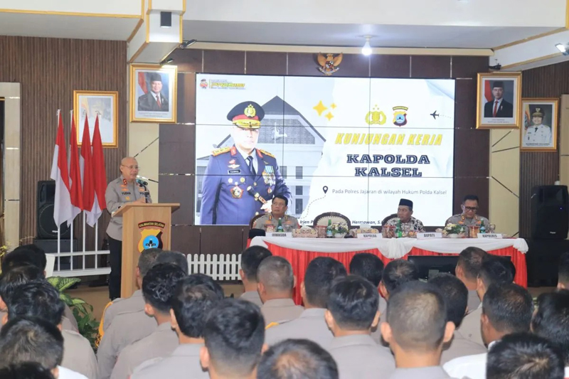 D:\2025\Mei 2025\27 Mei 2025\2\Polres HSS Peringkat 15 Terbaik se-Indonesia.jpg