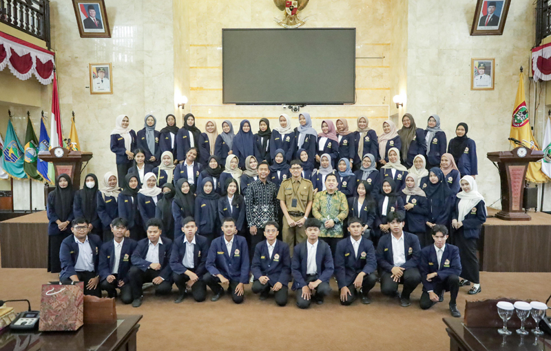 D:\2025\Mei 2025\28 Mei 2025\2\2\New Folder\Setwan Terima Kunjungan Mahasiswa PGSD.jpg