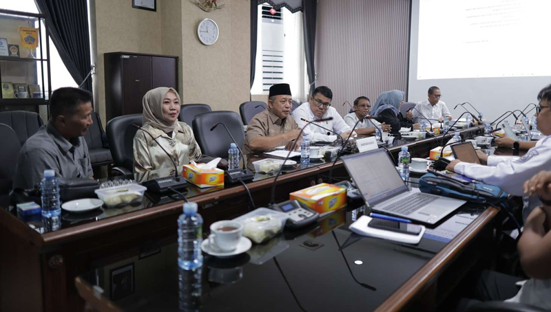 D:\2025\Juni 2025\13 Juni 2025\2\Pansus IV Bahas Raperda GDPK 2023-2045.jpg