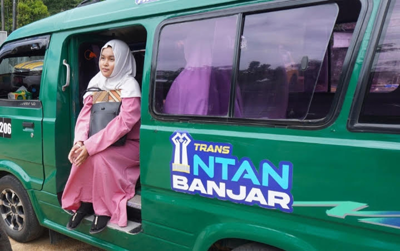 D:\2025\Juni 2025\14 Juni 2025\5\hal 5\Para santriwati kini dapat menikmati angkutan gratis.jpg