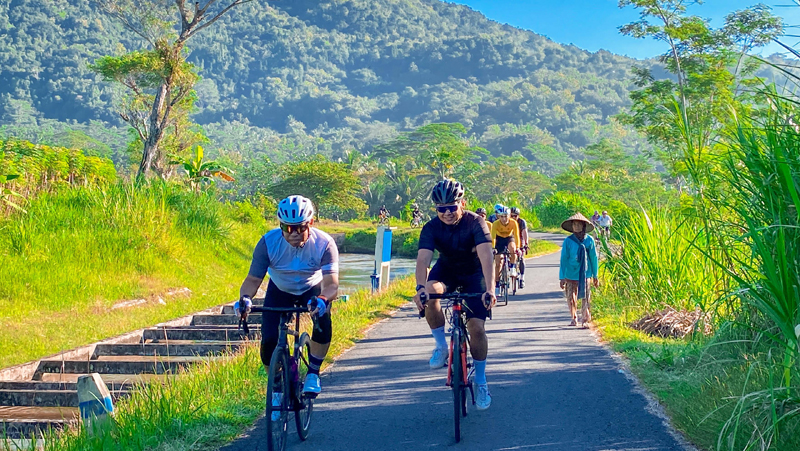 D:\2025\Juni 2025\2 Juni  2025\9\Olahraga Senin\Tim Triathlon.jpg