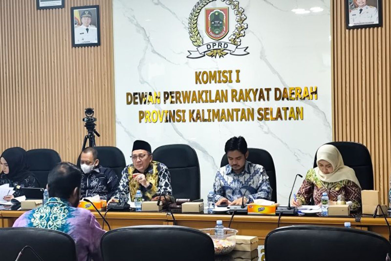 D:\2025\Juni 2025\20 juni 2025\5\hal 5\Suasana uji kelayakan dan kepatutan calon Komisioner KPID Kalsel 2024-2027.jpg