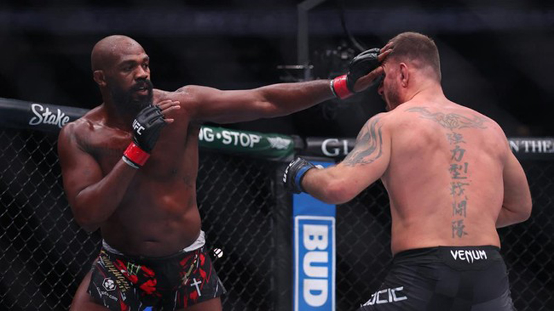 D:\2025\Juni 2025\23 Juni 2025\9\Olahraga Senin\Jon Jones.jpg