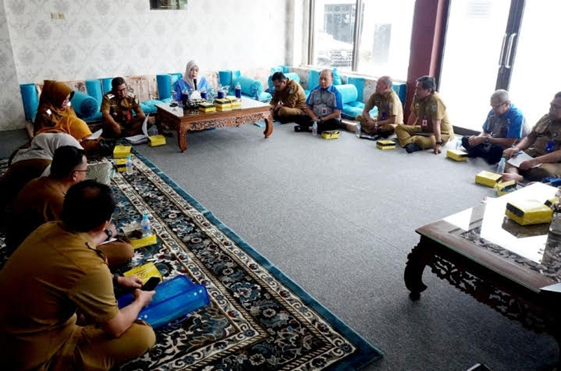 D:\2025\Juni 2025\3 Juni 2025\5\hal 5\Panitia pelaksana (panlak) dan Dewan Pembina MTQ.jpg