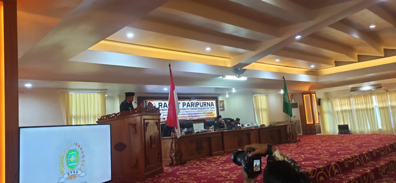 D:\2025\Juli 2025\25 Juli 2025\2\2\New Folder\Bupati Tapin Apresiasi Dewan pada Paripurna.jpg