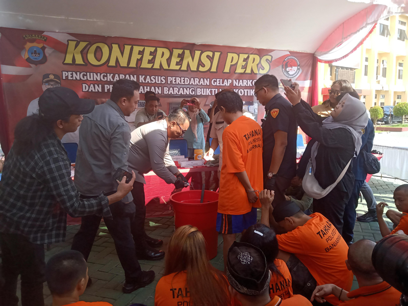 D:\2025\Juli 2025\25 Juli 2025\2\2\New Folder\Polresta Musnahkan Narkoba Senilai Rp 1,6 Miliar.jpg
