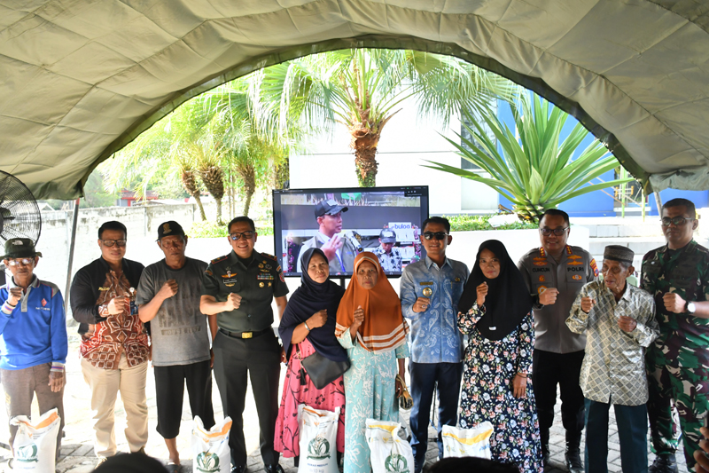 D:\2025\Juli 2025\25 Juli 2025\5\hal 5\Pemko Banjarmasin, TNI,Polri dan Bulog dukung program Swasembada pangan.jpg