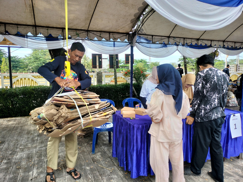 D:\2025\Juli 2025\28 Juli 2025\5\hal 5\sampah an organik hasil pilahan masyarakat.jpg